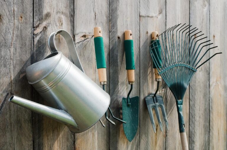 Les Outils De Jardinage Et Leur Fonction