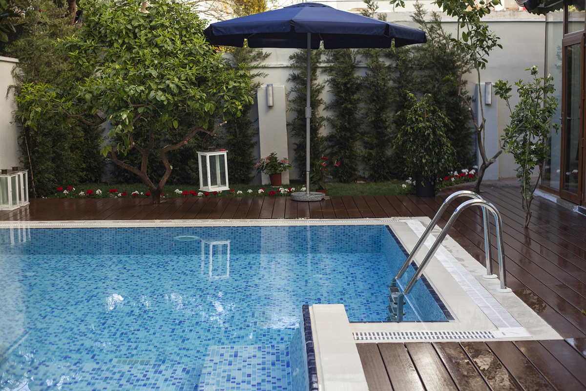 investir couverture piscine